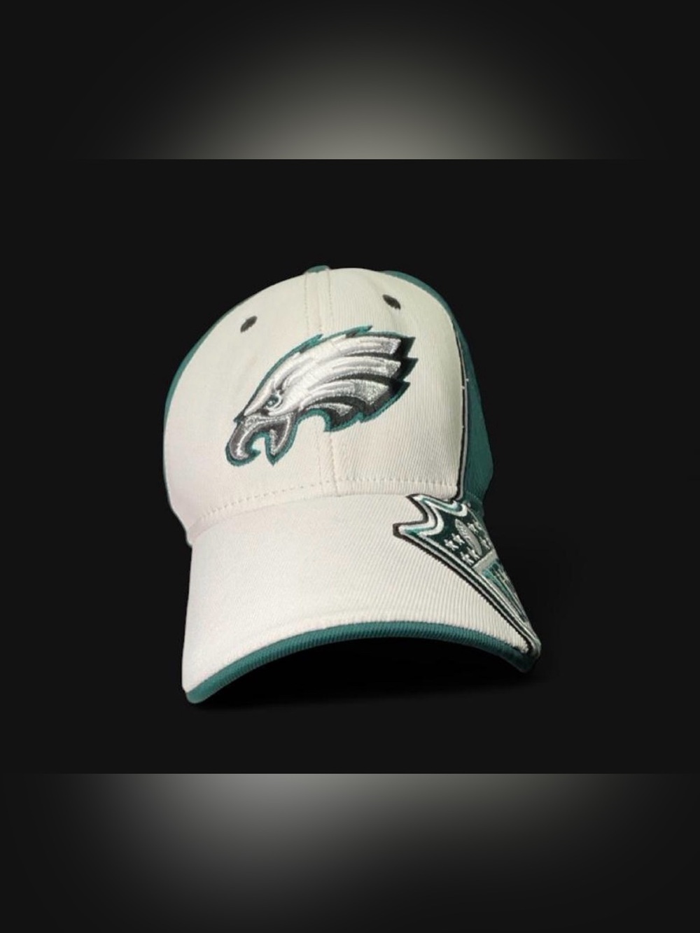 Reebok Philadelphia Eagles cap with green and white eagle logo L/XL